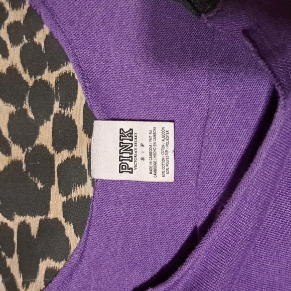 Sweatshirt - Picture 2 of 2